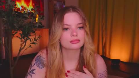 Snapshot of hottie_jane chatting on 10/19/25, 01:45 Jane online show from 10/19/25, 01:45