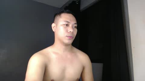 hottie_kyle69 online show from 05/09/26, 12:21