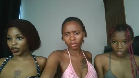 Snapshot of hottie_mistie chatting on 04/13/26, 09:37 hottie_mistie online show from 04/13/26, 09:37