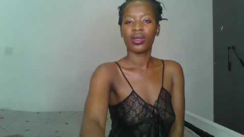 Snapshot of hottie_mistie chatting on 07/15/26, 11:04 hottie_mistie online show from 07/15/26, 11:04