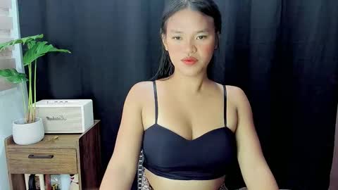 Maxine online show from 11/23/25, 06:35