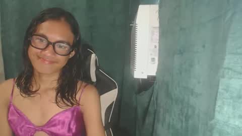 hottiest_luna online show from 05/12/26, 01:47