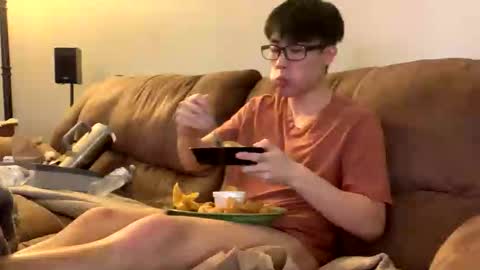 hottiewithabody101 online show from 10/18/25, 12:02