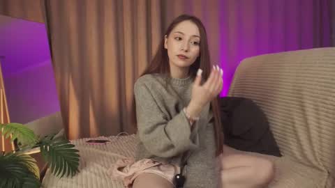 hottpeachh online show from 10/08/25, 05:21