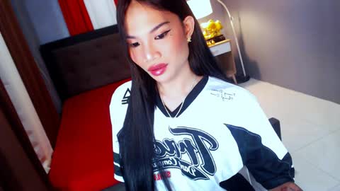 Hi i am Jane half vietnamese and half pinay and would like to meet good person here XOXO online show from 04/15/26, 06:26
