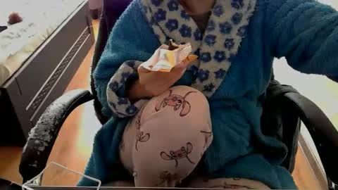 Mary online show from 04/14/26, 12:33