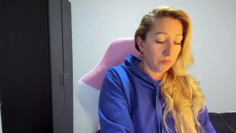 hottychrystal online show from 02/07/26, 01:53