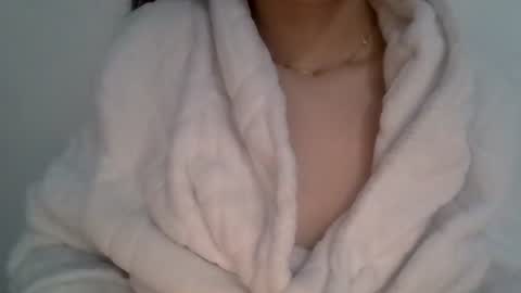 Snapshot of hotwinterxx chatting on 01/21/25, 12:07 Hotwixx online show from 01/21/25, 12:07