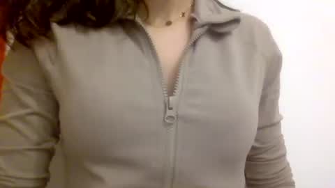 Snapshot of hotwinterxx chatting on 01/23/25, 12:57 Hotwixx online show from 01/23/25, 12:57