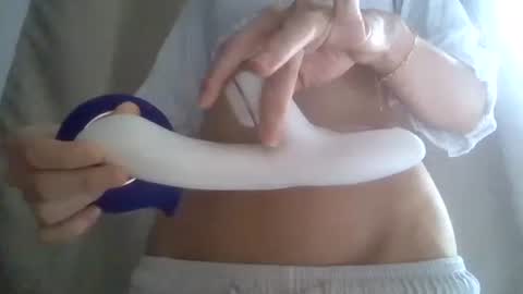 Snapshot of hotwinterxx chatting on 02/13/25, 10:34 Hotwixx online show from 02/13/25, 10:34