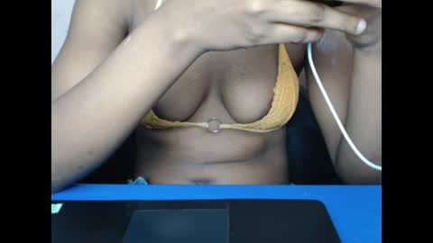 hotxxebony online show from 04/04/26, 11:57