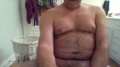 hotyummycock69 online show from 02/19/25, 08:52