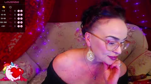 Hotzlata online show from 02/08/25, 01:43