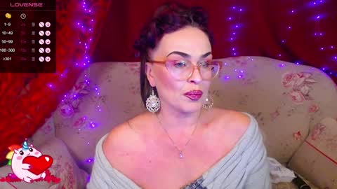 Hotzlata online show from 02/08/25, 08:21