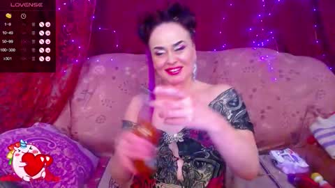 Hotzlata online show from 10/03/25, 10:45