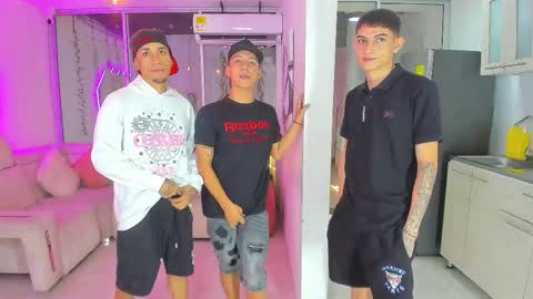 Snapshot of houseofwarrios chatting on 11/06/25, 05:41 we are Harry Jersi pablo and our mod talco online show from 11/06/25, 05:41