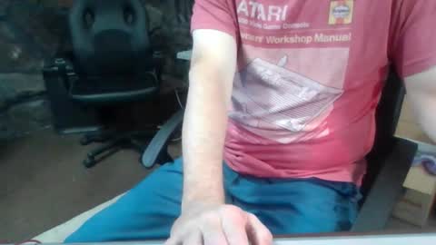 Snapshot of houstonbored chatting on 11/17/25, 06:35 houstonbored online show from 11/17/25, 06:35