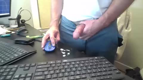 hoverday online show from 09/24/25, 03:21