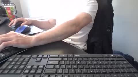 hoverday online show from 12/22/25, 04:04