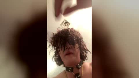 howdoyoulikeit87 online show from 06/07/26, 10:19