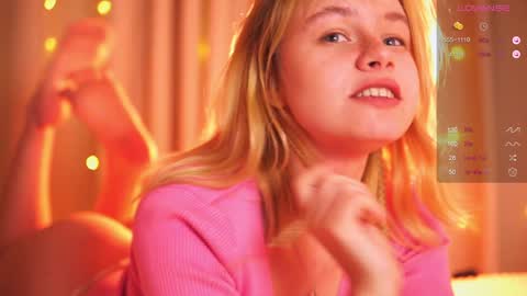 Snapshot of howimeturmum chatting on 01/09/25, 10:52 ash. see u on sunday online show from 01/09/25, 10:52