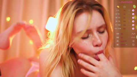 Snapshot of howimeturmum chatting on 01/14/25, 03:26 ash. see u on sunday online show from 01/14/25, 03:26