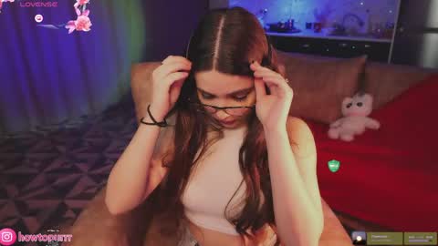 Mia online show from 04/15/26, 05:42