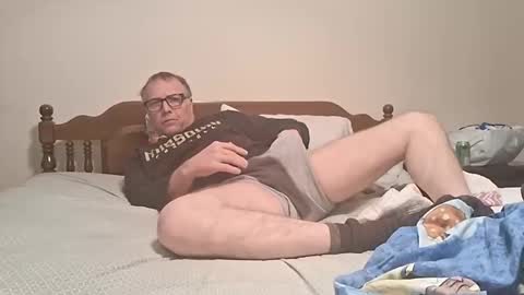 Snapshot of hpycpl4eva chatting on 11/09/25, 04:05 Hpycpl4eva online show from 11/09/25, 04:05