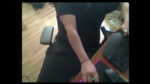 Snapshot of hrnyinutah chatting on 10/13/25, 06:41 hrnyinutah online show from 10/13/25, 06:41