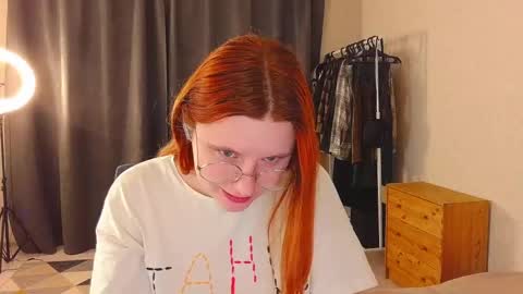 Snapshot of hua_lian chatting on 01/29/25, 01:07 Alice online show from 01/29/25, 01:07