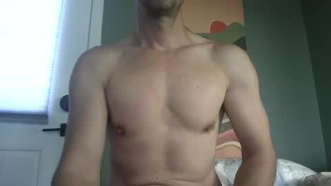 Snapshot of hubbwc chatting on 09/15/25, 03:12 hubbwc online show from 09/15/25, 03:12