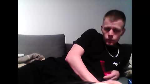 hubikush22 online show from 02/01/25, 05:37