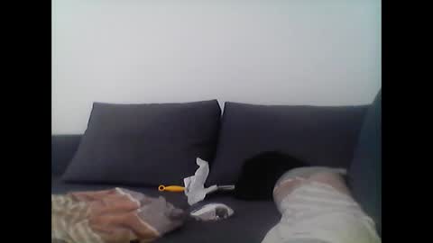 hubikush22 online show from 09/19/25, 04:07