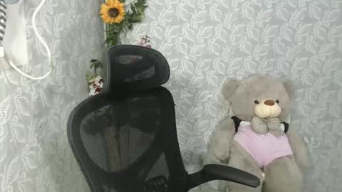 Snapshot of huge_cock2handle_intown chatting on 01/29/25, 02:40 huge_cock2handle_intown online show from 01/29/25, 02:40