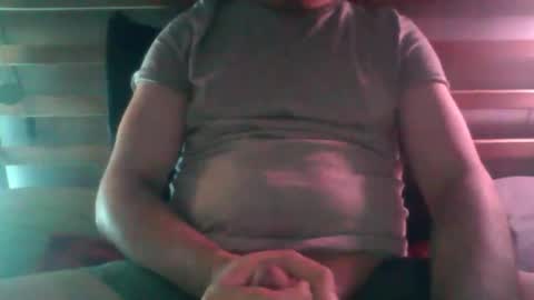 Snapshot of huge_guy_87 chatting on 06/02/26, 10:12 huge_guy_87 online show from 06/02/26, 10:12