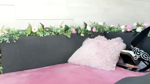 Erin online show from 06/15/26, 04:25