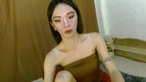 Snapshot of hugecock_caraxx chatting on 01/28/25, 10:45 Cara online show from 01/28/25, 10:45