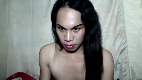 Snapshot of hugecock_macy chatting on 12/18/25, 03:51 loadedcum macy online show from 12/18/25, 03:51