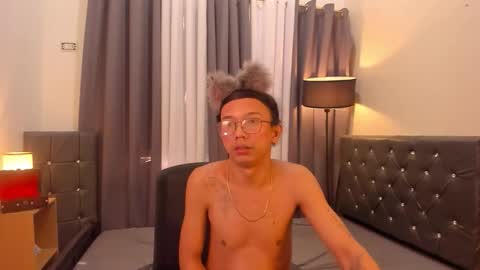 hugecock_pretty714250 online show from 11/30/25, 12:58