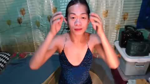 hugecockanna online show from 04/12/26, 05:18