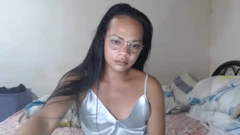 hugecockasian33 online show from 09/14/25, 05:45