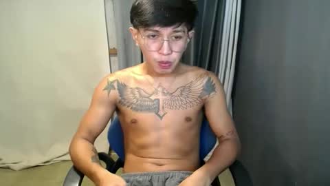 Snapshot of hugecockchristian chatting on 09/21/25, 10:28 hugecockchristian online show from 09/21/25, 10:28