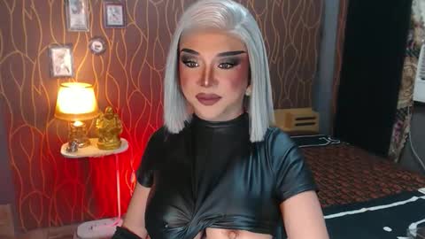 Christine online show from 01/10/26, 07:43