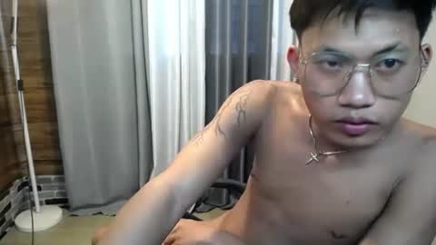 hugecockjames09 online show from 10/20/25, 08:48