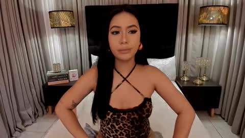 Snapshot of hugeirish2003 chatting on 11/19/25, 01:38 Irish online show from 11/19/25, 01:38