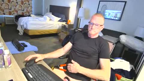 CAROLINA TIM online show from 05/03/26, 08:37
