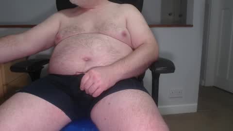 Huggie Bear online show from 03/03/25, 06:48