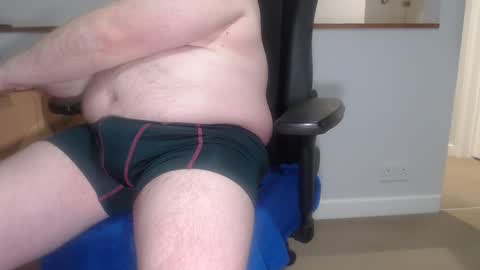 Huggie Bear online show from 03/05/25, 10:22