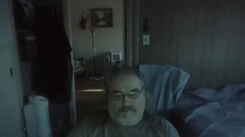 lonely huggy bear online show from 04/11/26, 11:25