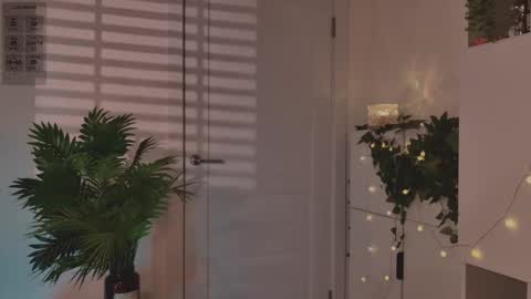 Mika online show from 01/18/26, 06:12